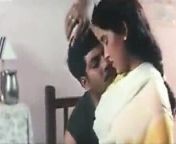 mallu reshma sex with husband in yellow and white saree from mallu reshma old first night sex