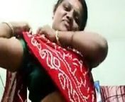 Tamil aunty shows hot boobs from tamil aunty lespion video