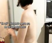 Wife opens the door and shows her naked body to pizza delivery guy from puerta abierta