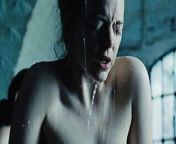 Emma Stone nude tits THE FAVOURITE nipples topless wet boobs from emma maid