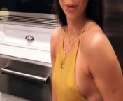 Sarah Hyland with pokie nipples in short yellow dress from pokie nipples