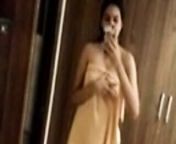 Desi Punjabi Girl taking off towel from punjabi model sex with co producer