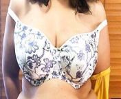 Curvy Young Wife seduces in Bra from beautiful bhabhi cleavage bra