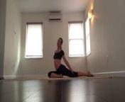 Evangeline Lilly doing her yoga workout from lulli xxx actress iniya sex video