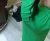 Aunt stripping with the help of husband from indian aunt stripping dress and taking bath video clip exposed