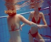 Marusia and Melisa Darkova underwater lesbos from melisa dongel çıplak