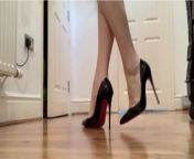 Black high heels, nude feet from catefrank3@gmail com leaked nude in badoo