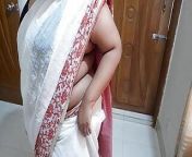 (Tamil hot aunty saree striping) Aunty Ko Jabardast Chudai aur maja karti hua - Hindi Clear Audio from tamil hot aunty