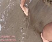 HANDJOB BY REAL TEEN STRANGER ON THE BEACH AFTER DICK FLASHING! Towel drops, shows big cock! Cumshot from xdja