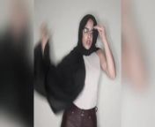 خاضعة للرقص العربي ولمس فتحة الشرج from رقص منتقبة
