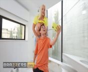 Brazzers - Blondie Fesser Puts Jordi&apos;s Big Hard Cock To Proper Use & Drains It Of All Of Its Cum from ngono bon