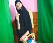 Shameless Afghan Muslim wife Smoking from pakistani acteres