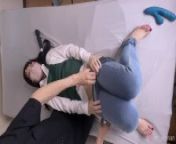 Married woman having sex while doing house.　Acrobatic Pumping Big Butt Creampie Bizarre POV Homemade from js自撮りまんこ