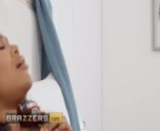 BRAZZERS - Sultry Nika Venom Makes Her Rommies Jordyn Falls & Parker Intrigued About Her New Toy from 佛山范湖镇怎么找小姐按摩服务咨询微▷5519492佛山范湖镇怎么找小姐小妹哪里有▷佛山范湖镇哪里有小姐一条龙服务 lihsw