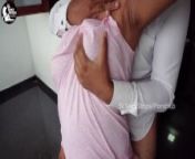 මට කැපුවත් ලයිට් නම් කපන්න එපා මලේ Sri lankan Sex Wife Fuck with Stranger electricity guy Pay Bills from sri lankan acc